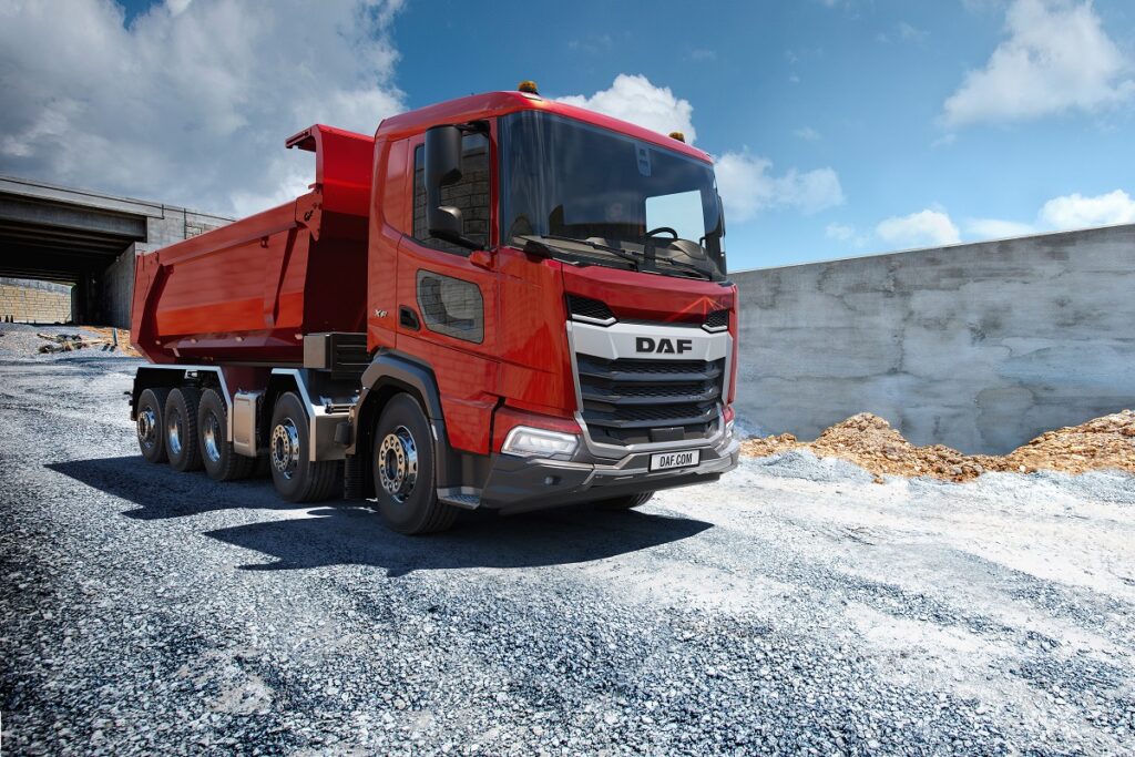 DAF amplia la gamma con il telaio 10&#215;4 costruito in fabbrica