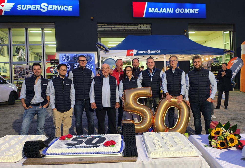 Goodyear e Superservice festeggiano gli anniversari di 5 rivenditori storici