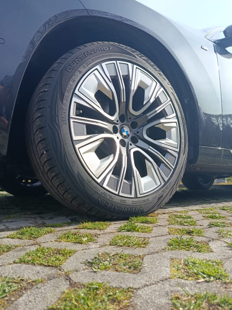 Il nuovo all-season di Vredestein Quatrac Pro 2 debutta con struttura e materiali innovativi