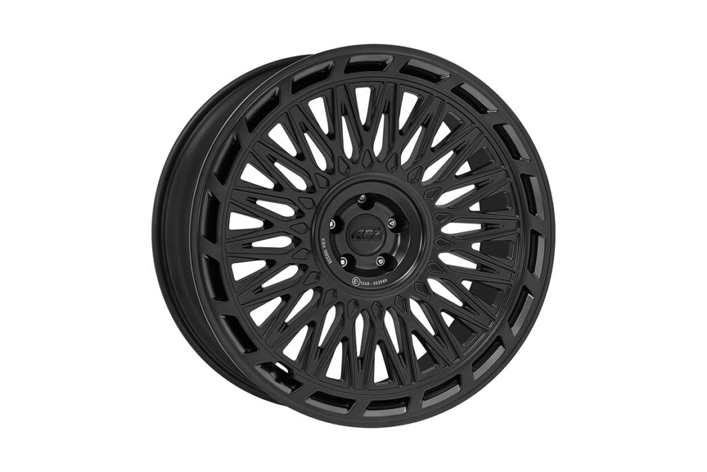 Tokio, il primo design ECE da 23 pollici di AEZ