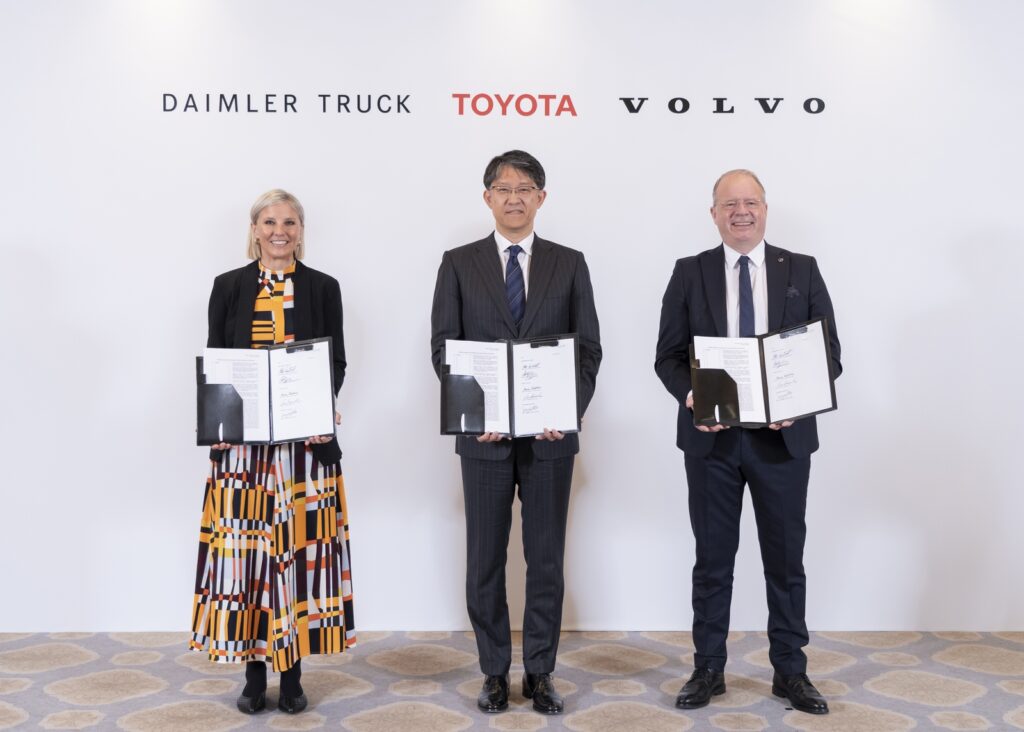 Celle a combustibile: Toyota punta a entrare in cellcentric, insieme a Daimler Truck e Volvo Group