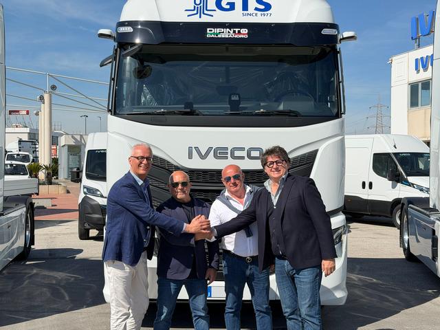 Iveco consegna altri 6 S-Way al Gruppo G.T.S., per una fornitura di 15 unità complessive destinate al trasporto intermodale