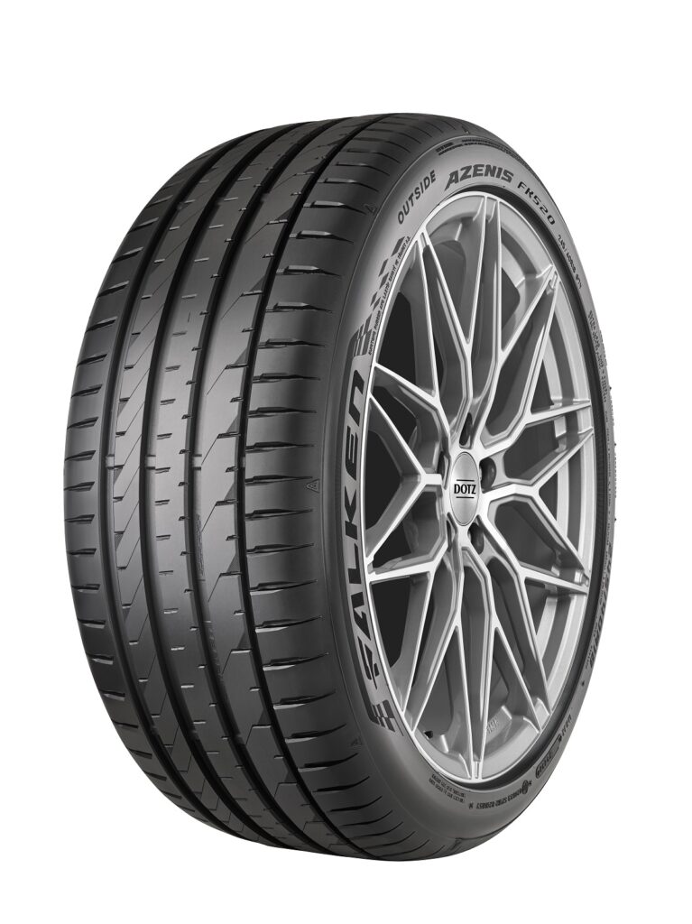 Primo equipaggiamento: gli ingegneri Falken progettano un pneumatico Azenis FK520 su misura per la Porsche Cayenne Electric